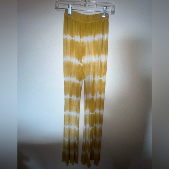 Billabong Yellow and White Tie-Dye Flare Pants - Picture 1 of 4